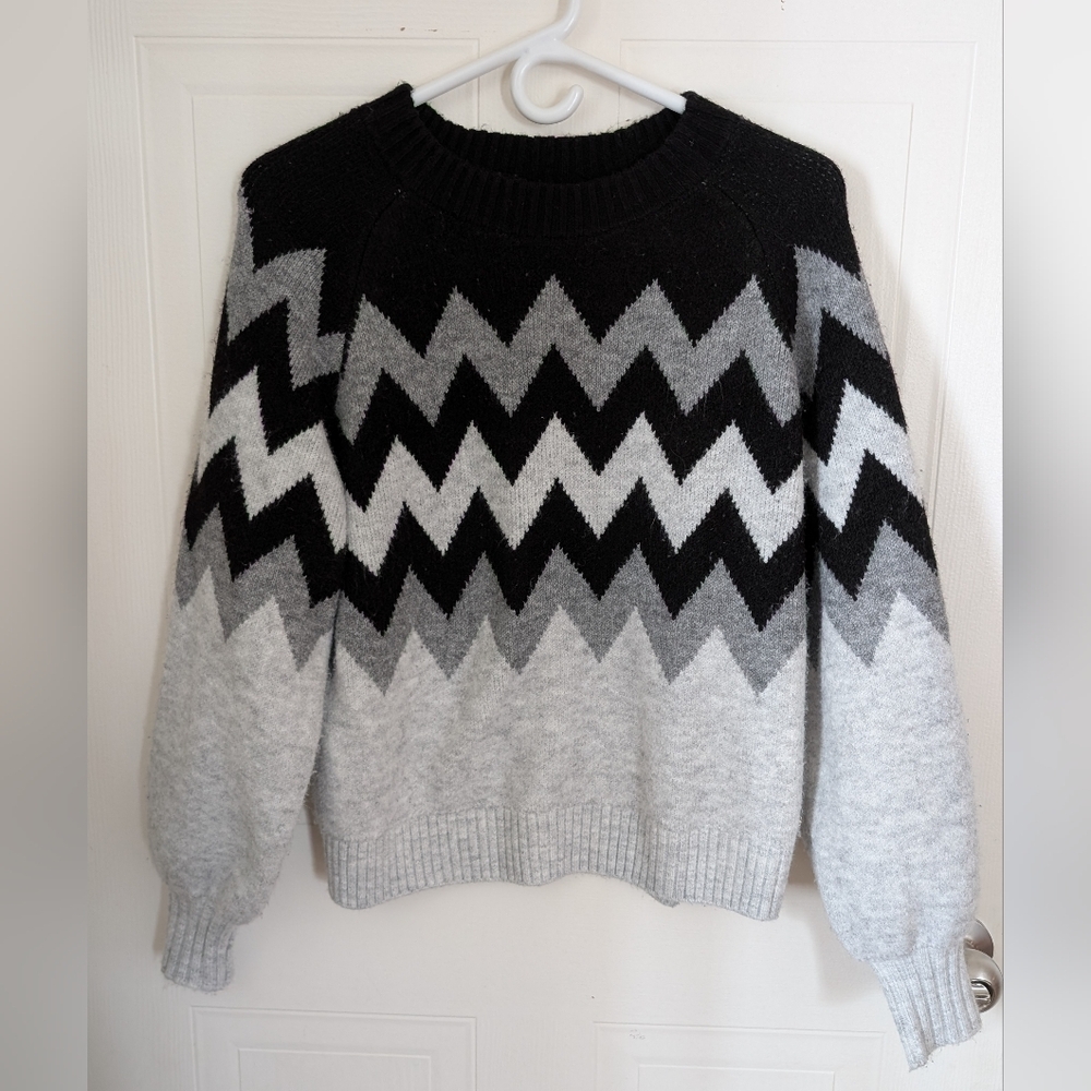 BUFFALO ~ David Bitton sweater (S)